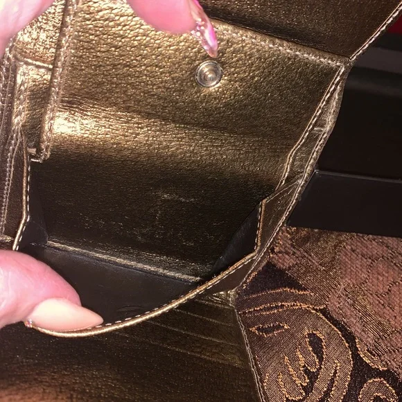 Authentic Gucci GG trifold bow wallet - Picture 11 of 14